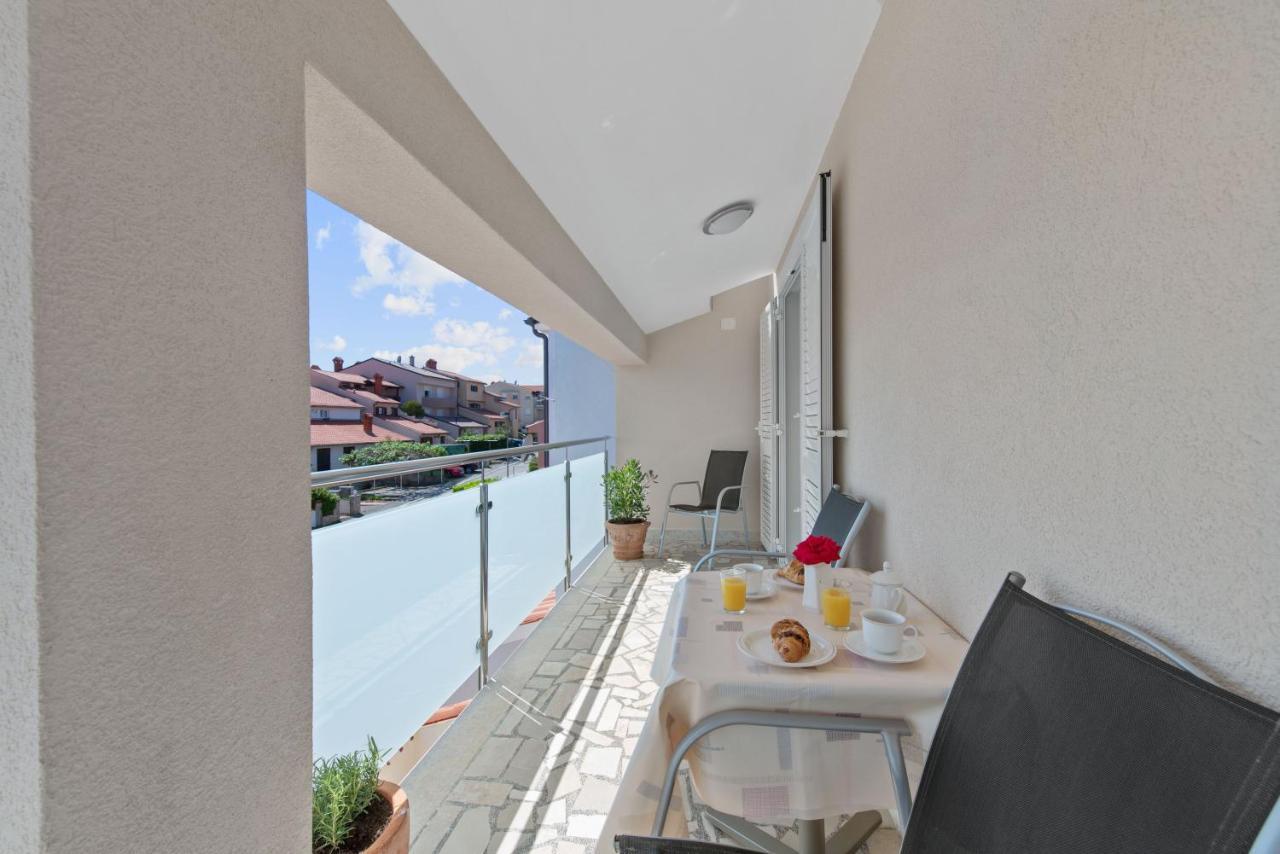 Summer House Pula Exterior foto